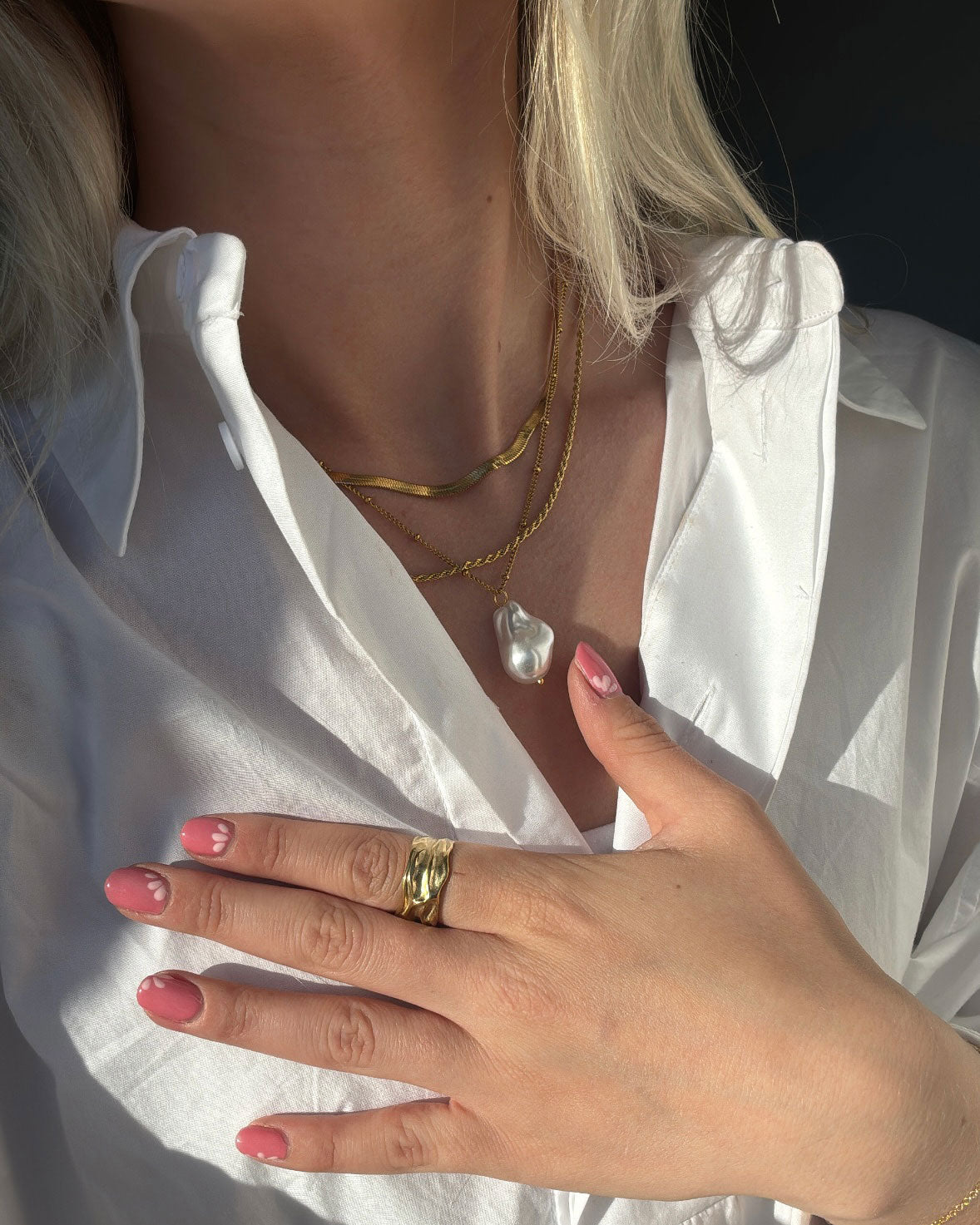 Veloura Necklace Set
