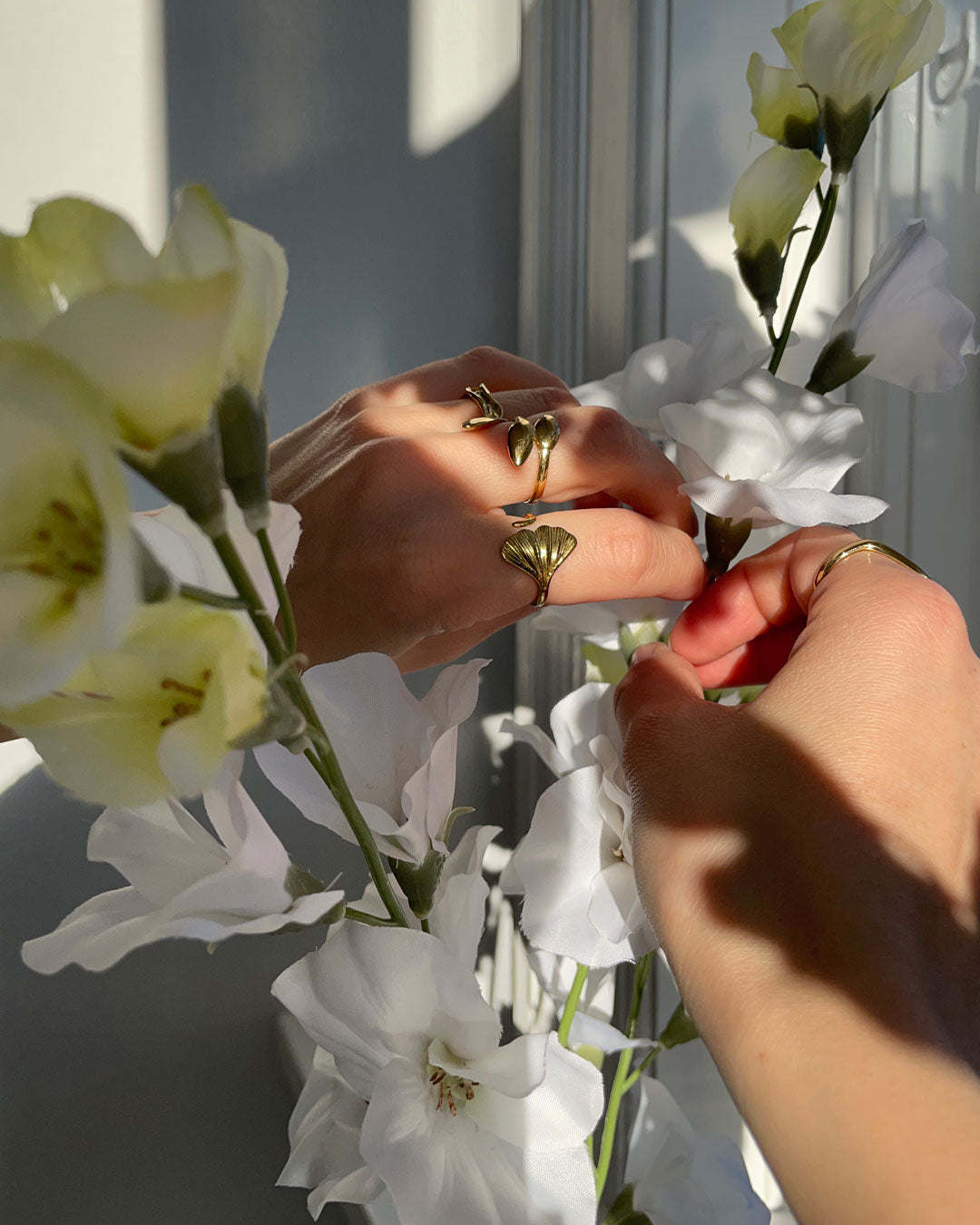 Elara Shell Ring