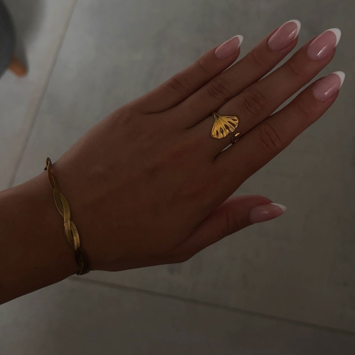 Elara Shell Ring