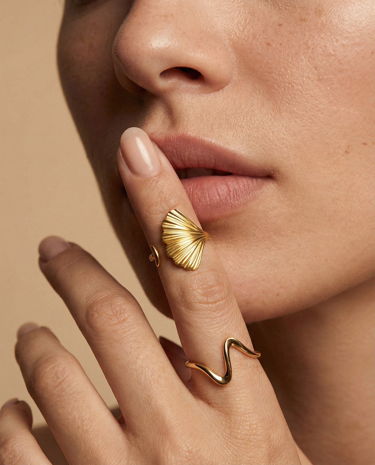 Elara Shell Ring