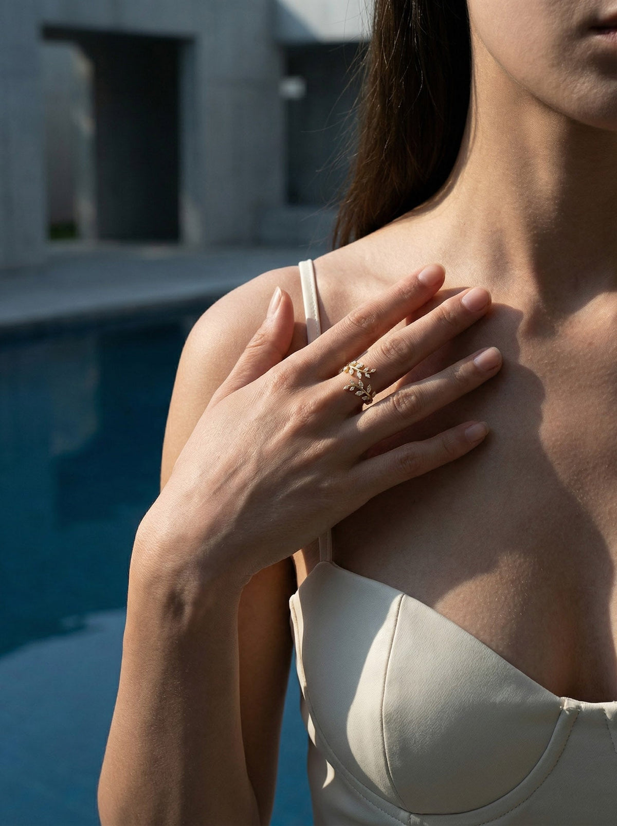 Fiora Leaf Ring